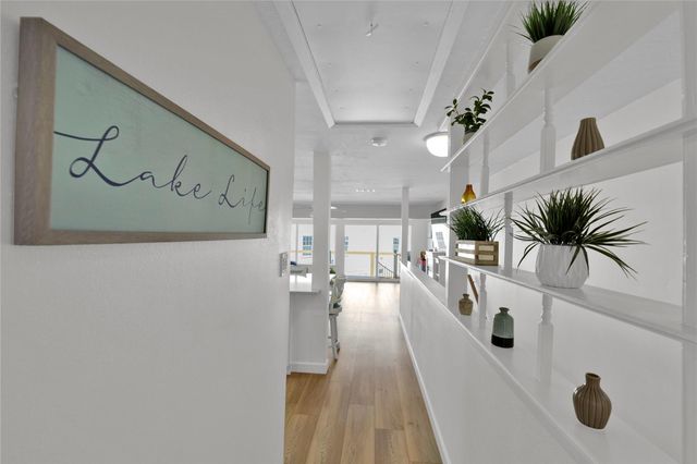 35 Regency Point, Montgomery, TX 77356