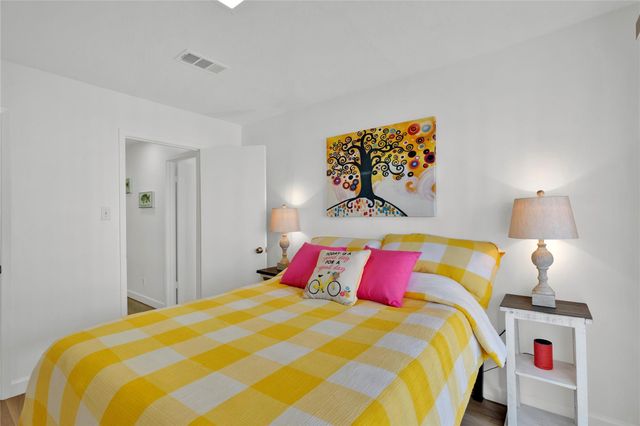 35 Regency Point, Montgomery, TX 77356