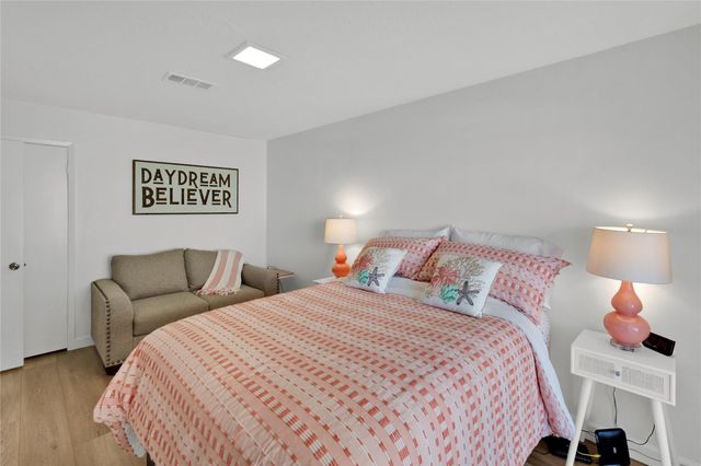 35 Regency Point, Montgomery, TX 77356