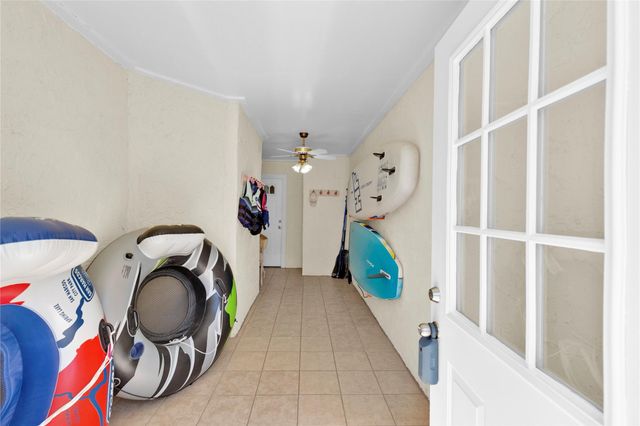 35 Regency Point, Montgomery, TX 77356