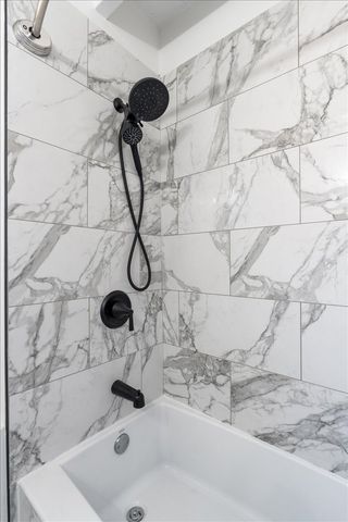 1860 Sherman Avenue 7NE, Evanston, IL 60201