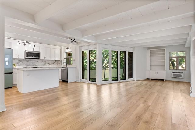 1860 Sherman Avenue 7NE, Evanston, IL 60201