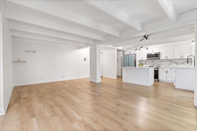 1860 Sherman Avenue 7NE, Evanston, IL 60201