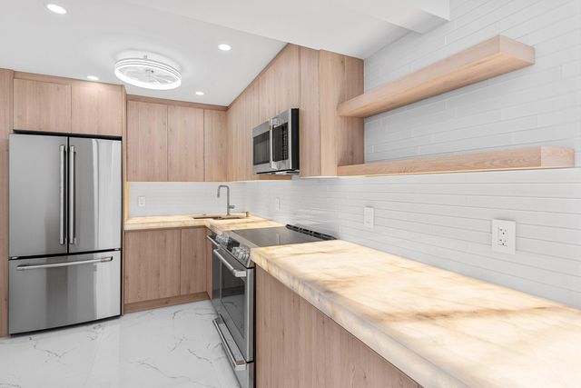 4505 S Ocean Boulevard 803, Highland Beach, FL 33487