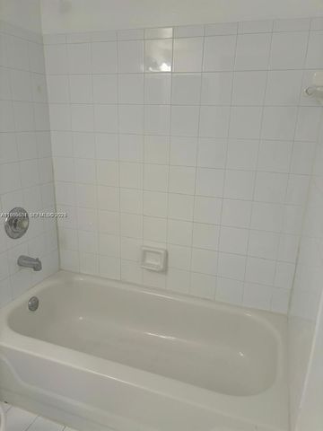 440 S Park Rd 4-308, Hollywood, FL 33021