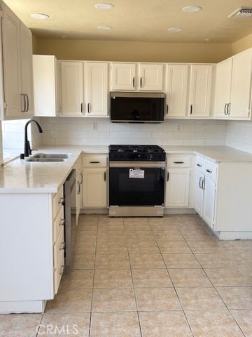 4444 Merle St, Montclair, CA 91763