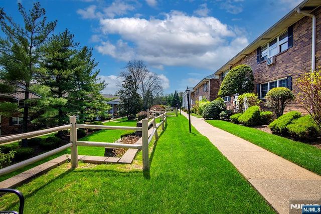 30 E Maple, Teaneck, NJ 07666