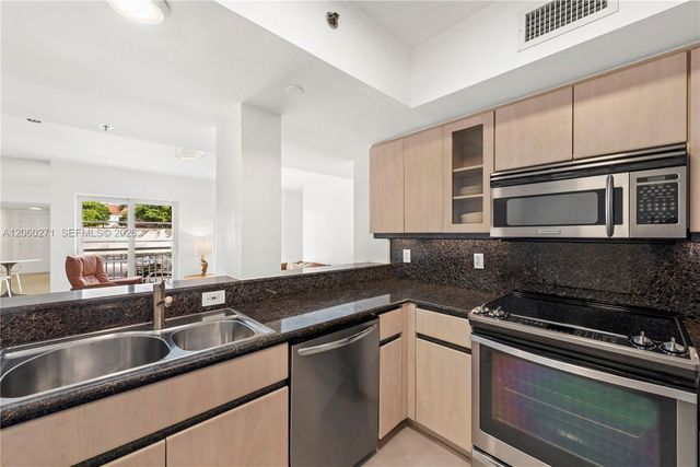 100 Jefferson Avenue 10004, Miami Beach, FL 33139