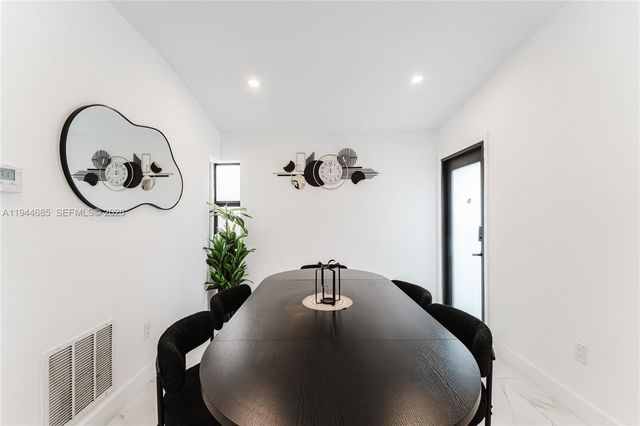 187 NW 53rd St, Miami, FL 33127