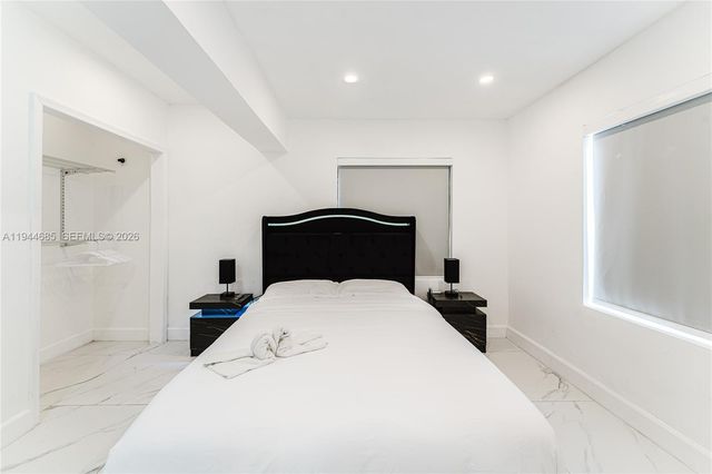 187 NW 53rd St, Miami, FL 33127