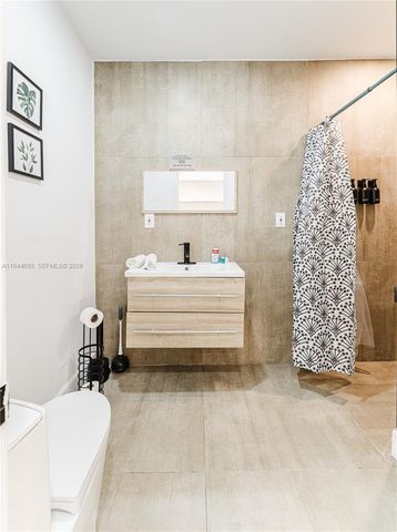 187 NW 53rd St, Miami, FL 33127