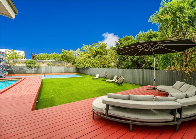 187 NW 53rd St, Miami, FL 33127