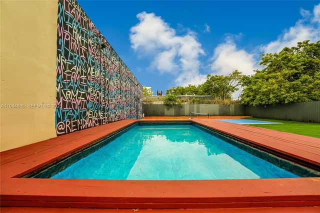 187 NW 53rd St, Miami, FL 33127