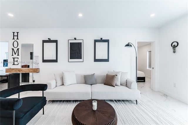 187 NW 53rd St, Miami, FL 33127