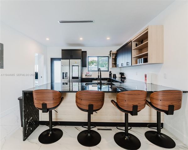 187 NW 53rd St, Miami, FL 33127