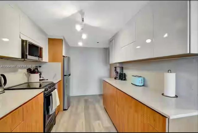 19201 Collins Avenue 540, Sunny Isles Beach, FL 33160