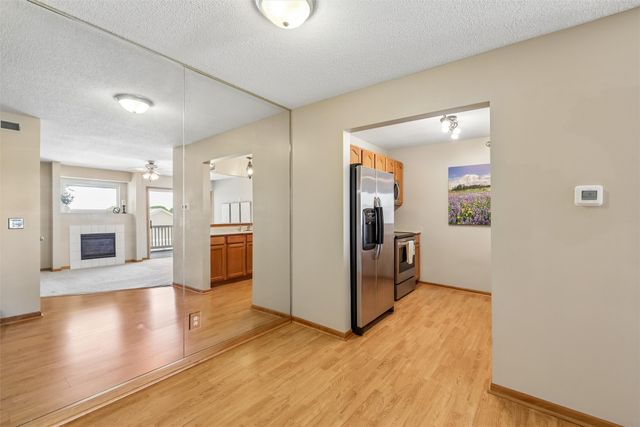 2153 NW 159th Street 60, Clive, IA 50325
