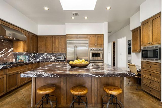 103 Waterford Circle, Rancho Mirage, CA 92270