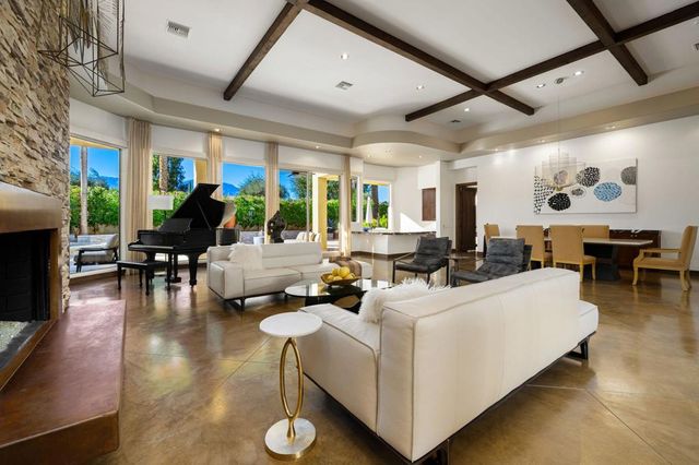 103 Waterford Circle, Rancho Mirage, CA 92270