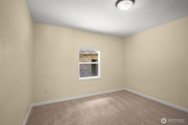 2703 25th Street SW, Puyallup, WA 98373