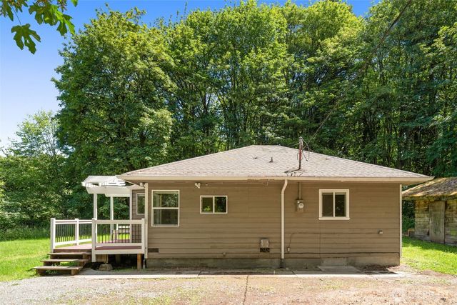 2703 25th Street SW, Puyallup, WA 98373