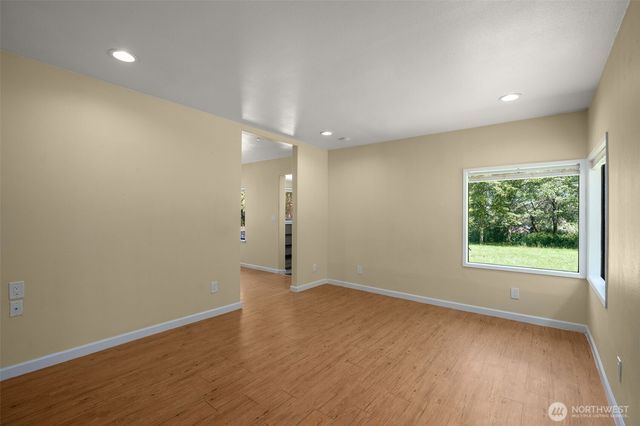 2703 25th Street SW, Puyallup, WA 98373