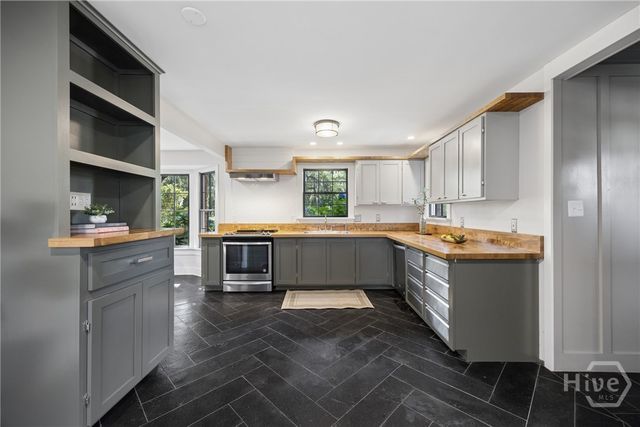 5027 Taylor Road, Savannah, GA 31404