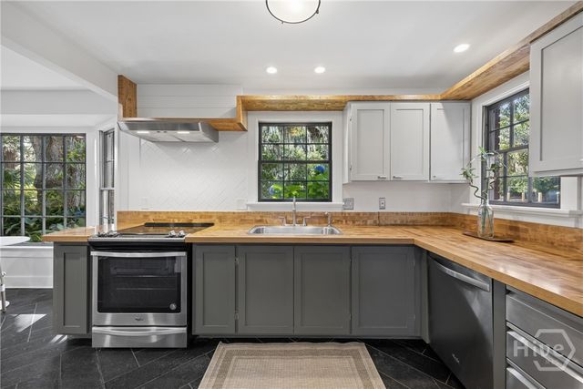 5027 Taylor Road, Savannah, GA 31404