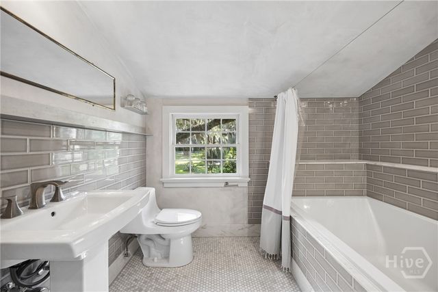 5027 Taylor Road, Savannah, GA 31404