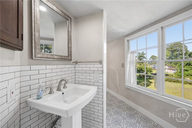5027 Taylor Road, Savannah, GA 31404