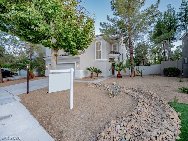 9705 Floweret Avenue, Las Vegas, NV 89117