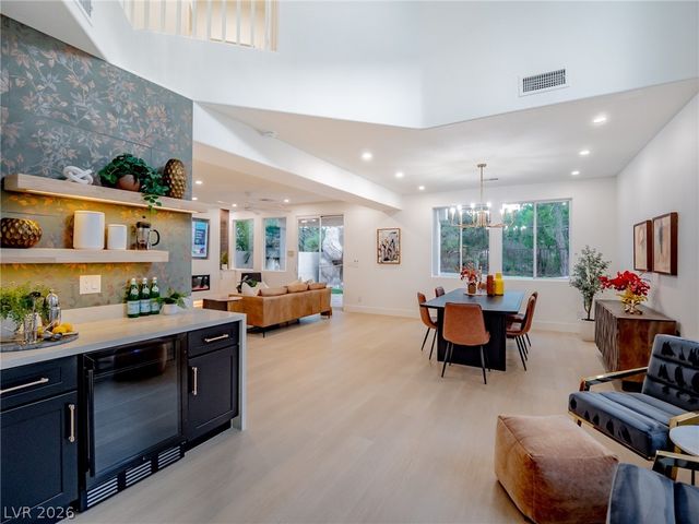 9705 Floweret Avenue, Las Vegas, NV 89117