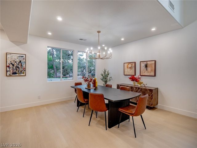 9705 Floweret Avenue, Las Vegas, NV 89117