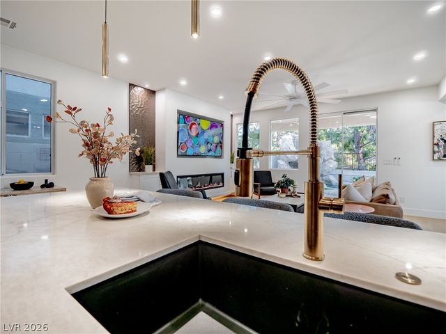 9705 Floweret Avenue, Las Vegas, NV 89117