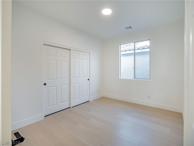 9705 Floweret Avenue, Las Vegas, NV 89117