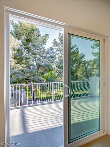 9705 Floweret Avenue, Las Vegas, NV 89117