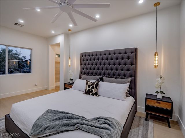 9705 Floweret Avenue, Las Vegas, NV 89117