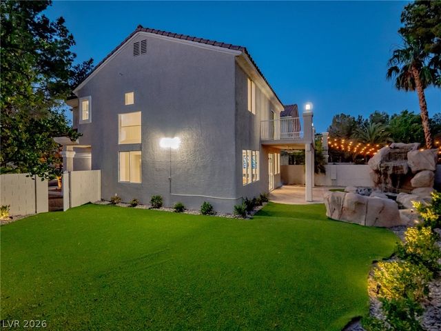 9705 Floweret Avenue, Las Vegas, NV 89117