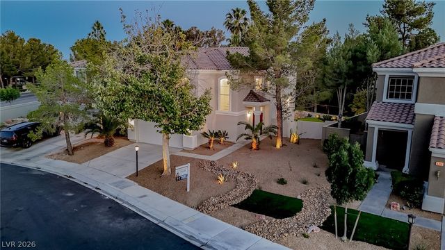 9705 Floweret Avenue, Las Vegas, NV 89117