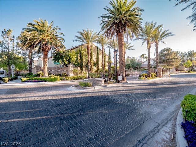 9705 Floweret Avenue, Las Vegas, NV 89117