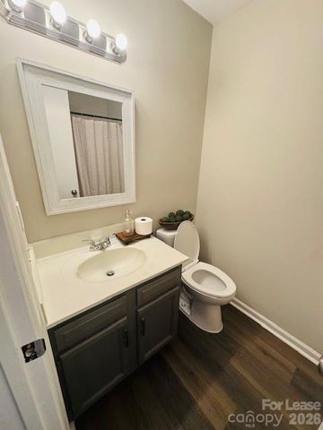 6137 Meadow Rose Lane, Charlotte, NC 28215