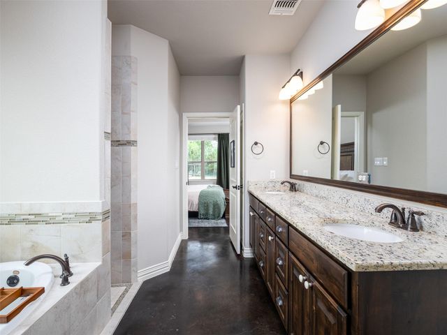 213 Angela DR, Liberty Hill, TX 78642