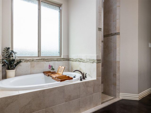 213 Angela DR, Liberty Hill, TX 78642