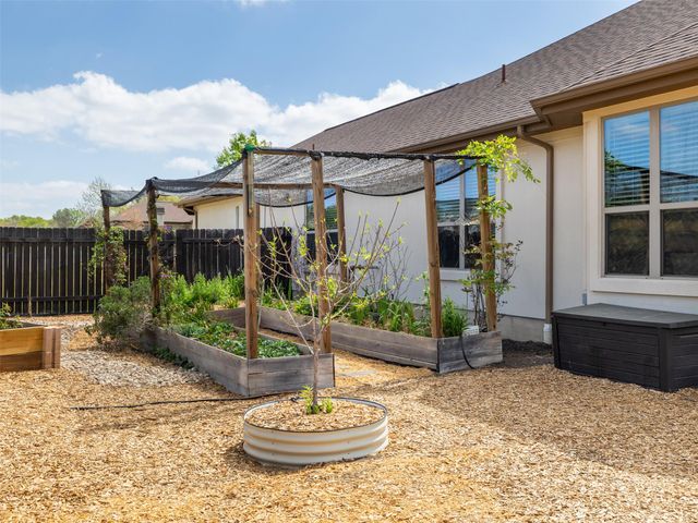 213 Angela DR, Liberty Hill, TX 78642