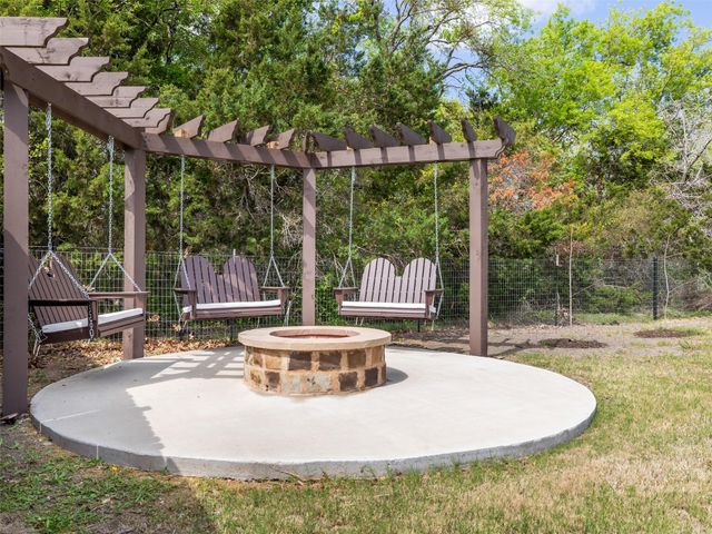 213 Angela DR, Liberty Hill, TX 78642