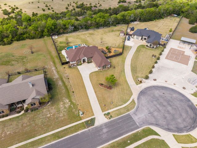 213 Angela DR, Liberty Hill, TX 78642
