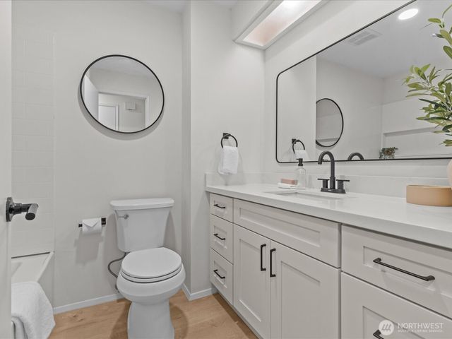 20405 119th Avenue SE, Kent, WA 98031