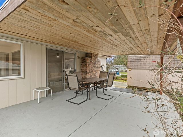 20405 119th Avenue SE, Kent, WA 98031