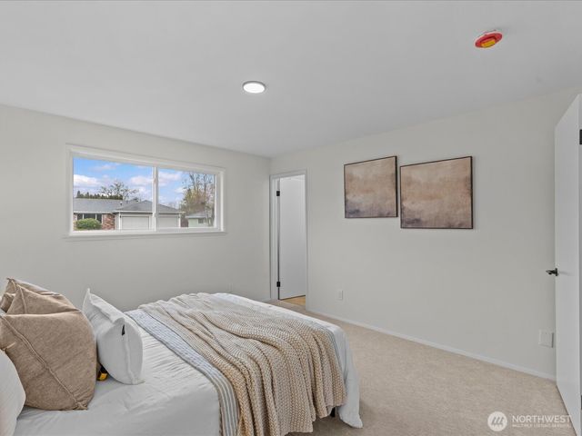 20405 119th Avenue SE, Kent, WA 98031