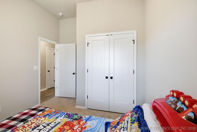 1140 S Javine Avenue, Skiatook, OK 74070